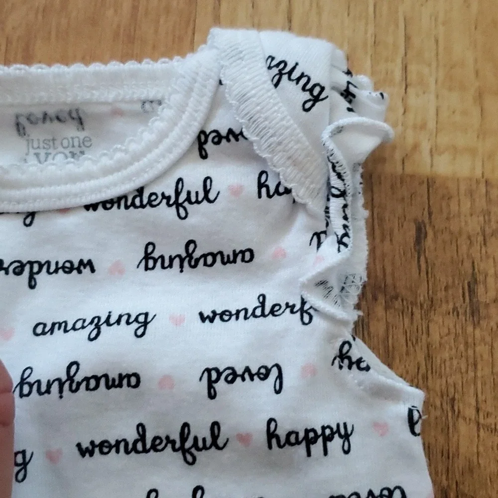 Girls Onesies 2 Pack with Hair Bow‎ Size 3-6M Chick Pea and Carters